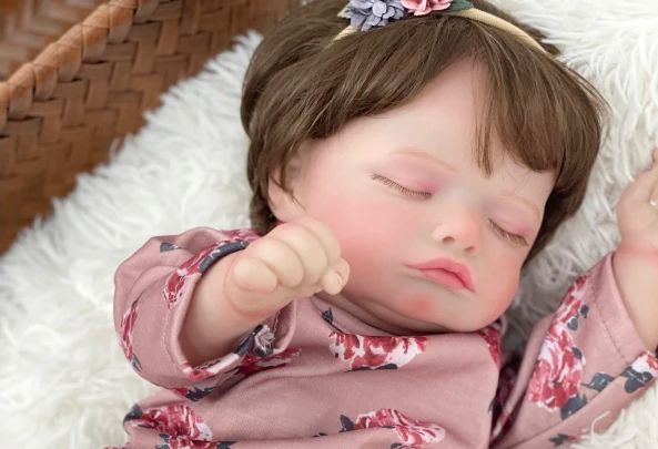 دمى سيليكون كاملة الجسم من الف - مراجعة Reborn Baby Doll Silicone Realistic وسعره